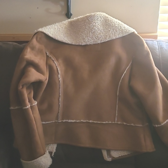 Coat - Picture 3 of 3